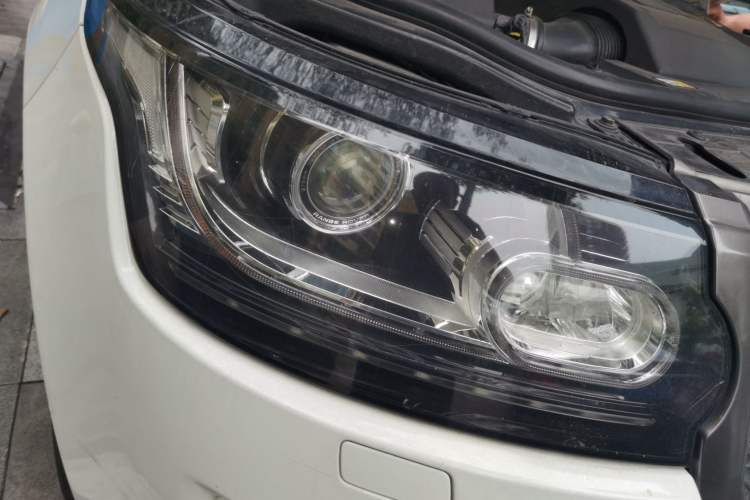 Used Land Rover Range  Right Front Headlight