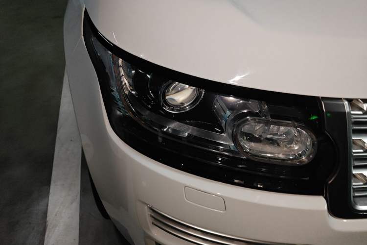 Used Land Rover Range 2015 3.0 SC V6 Vogue SE Long-Wheelbase Edition Right Front Headlight