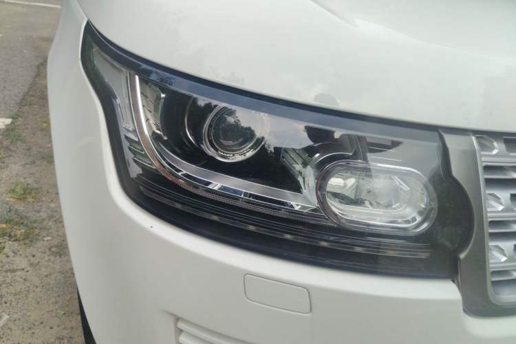 Used Land Rover Range 2015 3.0 SC V6 Vogue Right Front Headlight