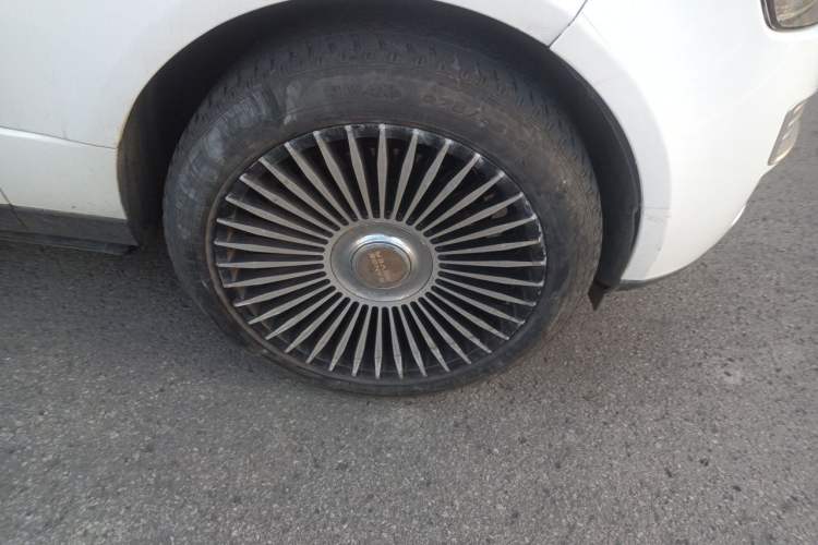 Used Land Rover Range 2015 3.0 SC V6 Vogue Right Front Wheel Hub