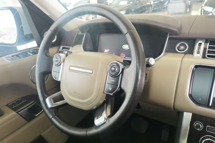 Used Land Rover Range 2015 3.0 SC V6 Vogue Steering Wheel