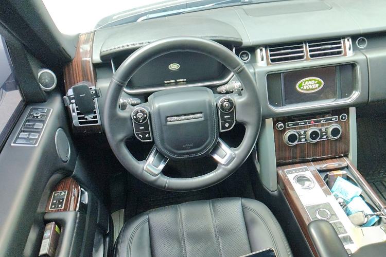 Used Land Rover Range 2015 3.0 SC V6 Vogue Steering Wheel