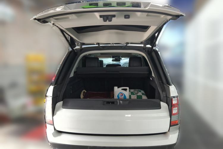 Used Land Rover Range 2015 3.0 SC V6 Vogue Trunk