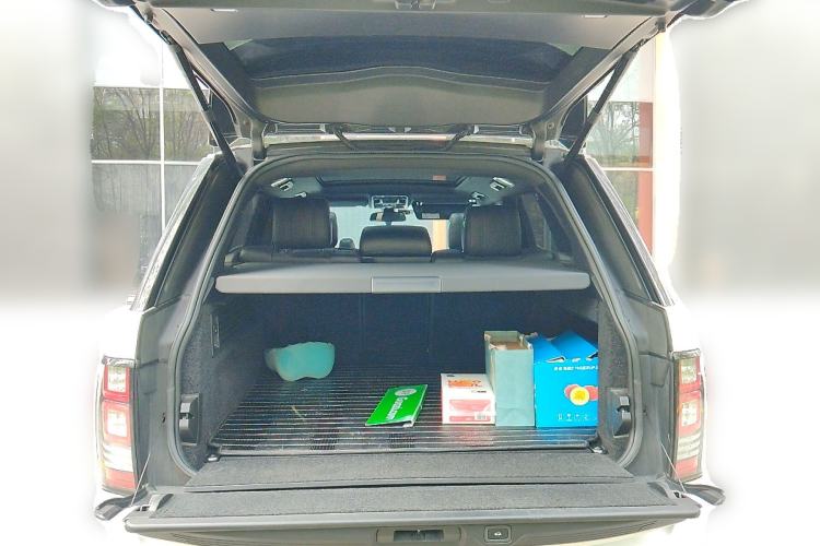 Used Land Rover Range 2015 3.0 SC V6 Vogue Trunk