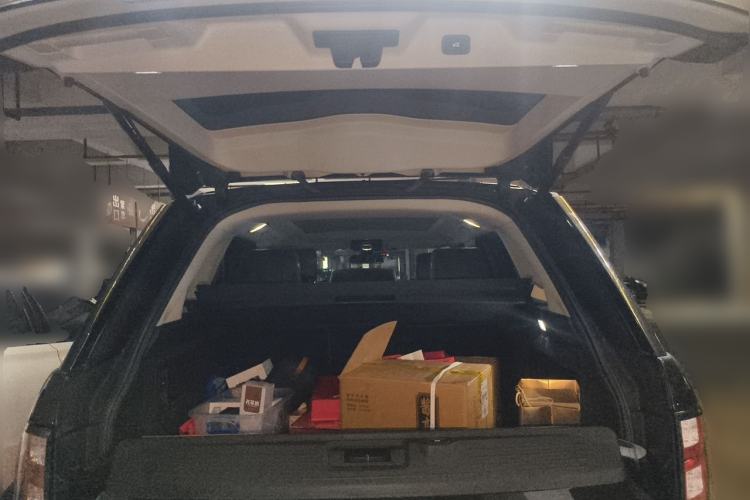 Used Land Rover Range 2015 3.0 SC V6 Vogue Trunk