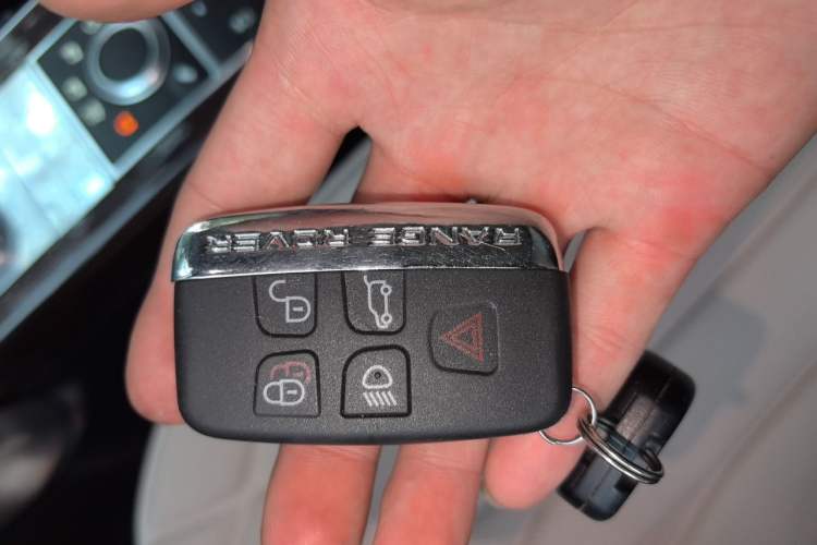 Used Land Rover Range 2015 3.0 TDV6 Vogue Vehicle Key