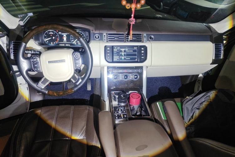 Used Land Rover Range  Center Console