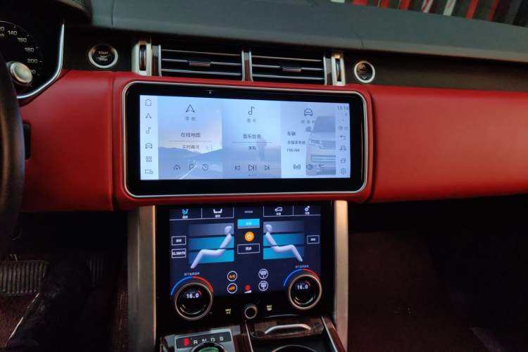 Used Land Rover Range 2016 3.0 SC V6 Vogue Audio And AC Panel