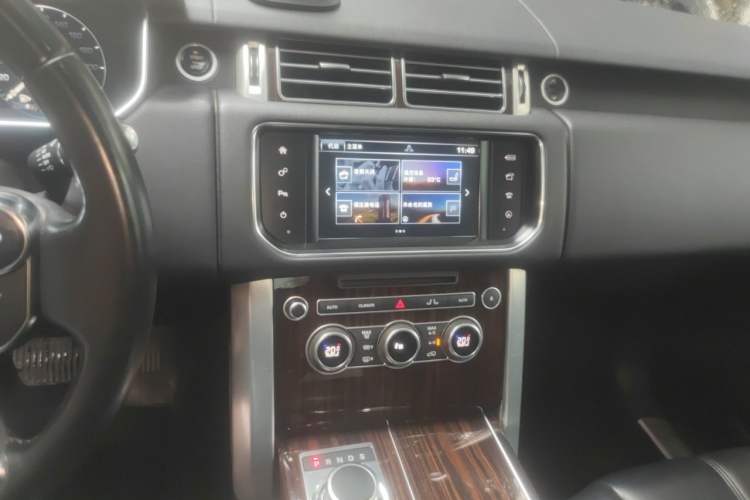Used Land Rover Range  Audio And AC Panel