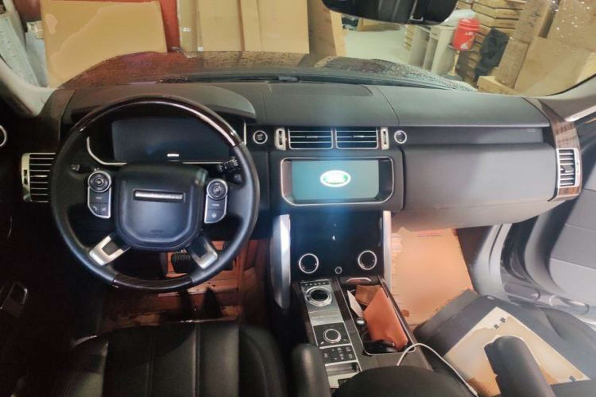 Used Land Rover Range 2016 3.0 SC V6 Vogue Extended Version Center Console