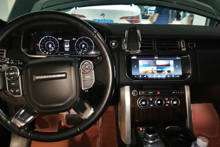 Used Land Rover Range  Center Console