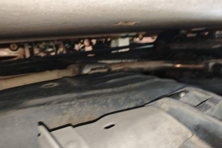 Used Land Rover Range  Chassis Rear Left