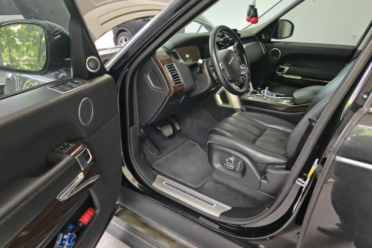 Used Land Rover Range 2016 3.0 SC V6 Vogue SE Long-Wheelbase Edition Driver Seat