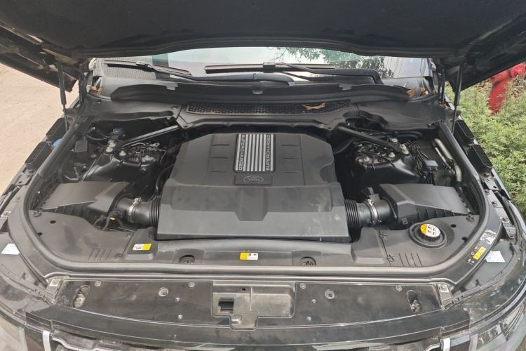 Used Land Rover Range 2016 3.0 SC V6 Vogue SE Long-Wheelbase Edition Engine Bay