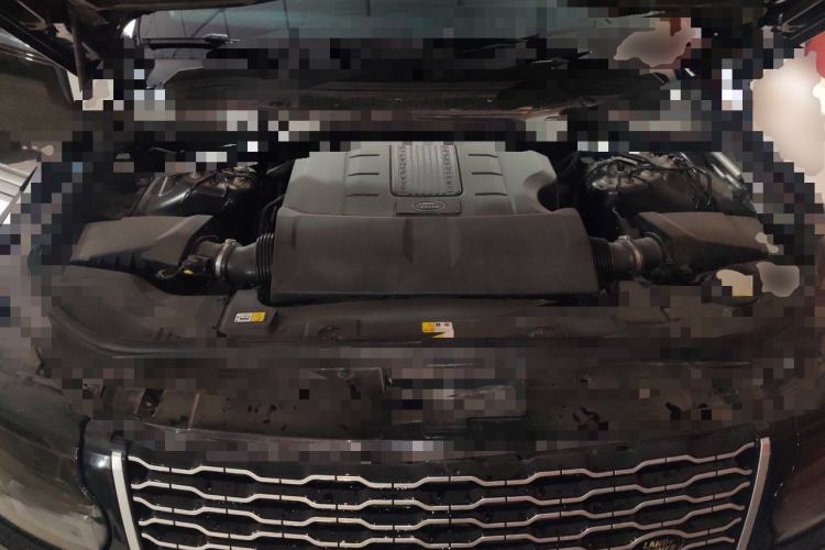 Used Land Rover Range 2016 3.0 SC V6 Vogue Extended Version Engine Bay