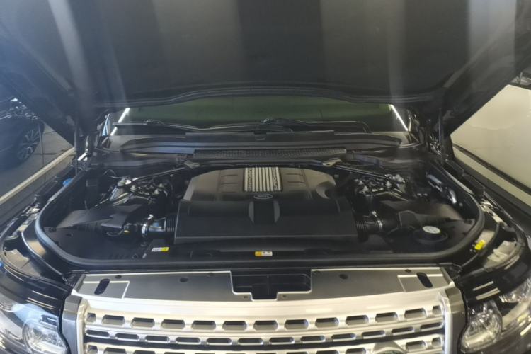 Used Land Rover Range 2016 3.0 SC V6 Vogue SE Long-Wheelbase Edition Engine Bay
