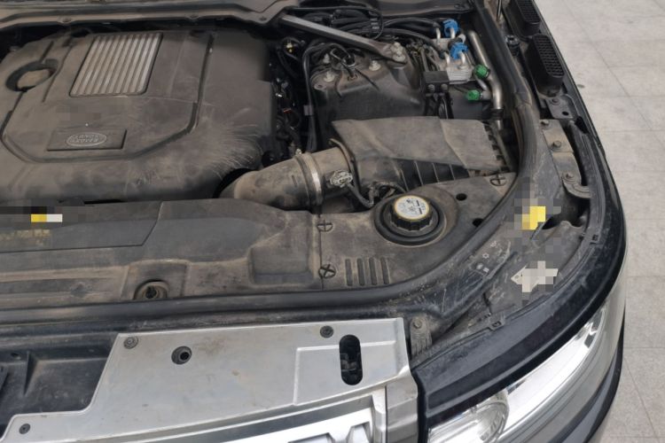 Used Land Rover Range  Engine Bay Left