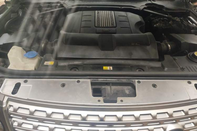 Used Land Rover Range 2016 3.0 SC V6 Vogue Engine Bay