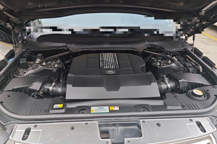 Used Land Rover Range 2016 3.0 SC V6 Vogue Extended Version Engine Bay