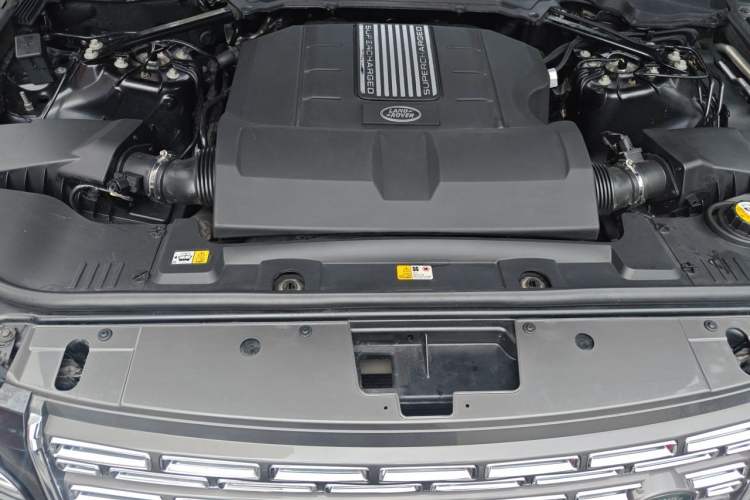 Used Land Rover Range 2016 3.0 SC V6 Vogue Engine Bay