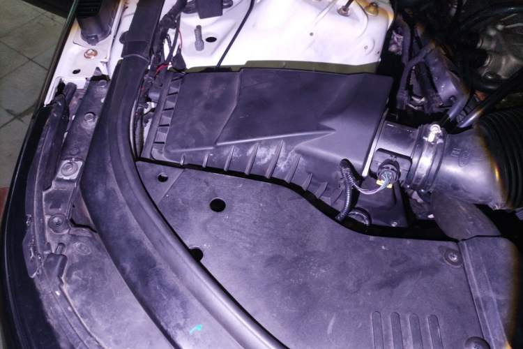 Used Land Rover Range 2016 3.0 SC V6 Vogue Engine Bay Right