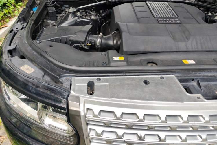 Used Land Rover Range 2016 3.0 SC V6 Vogue SE Long-Wheelbase Edition Engine Bay Right