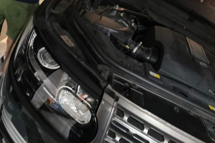 Used Land Rover Range  Engine Bay Right