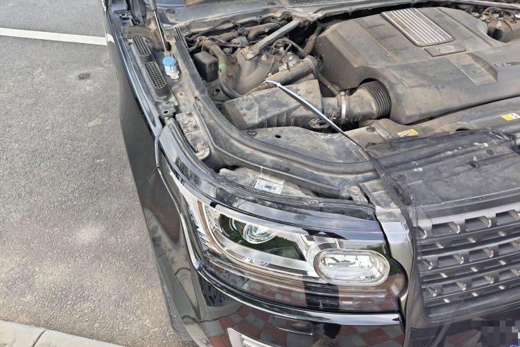 Used Land Rover Range  Engine Bay Right