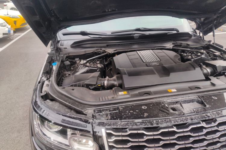 Used Land Rover Range 2016 3.0 SC V6 Vogue Extended Version Engine Bay Right