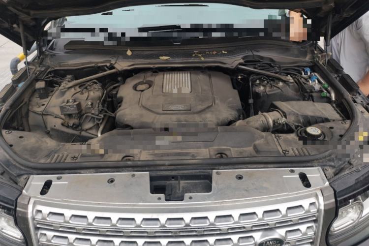 Used Land Rover Range  Engine Bay