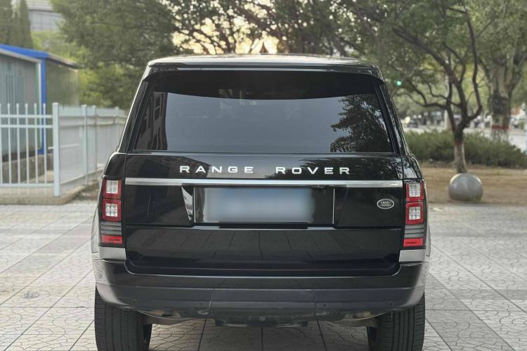 Used Land Rover Range 2016 3.0 SC V6 Vogue Extended Version Exterior 2