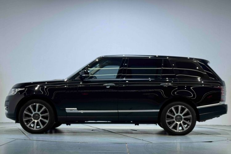 Used Land Rover Range 2016 5.0 SC V8 AB Prestige Extended Version Exterior 3