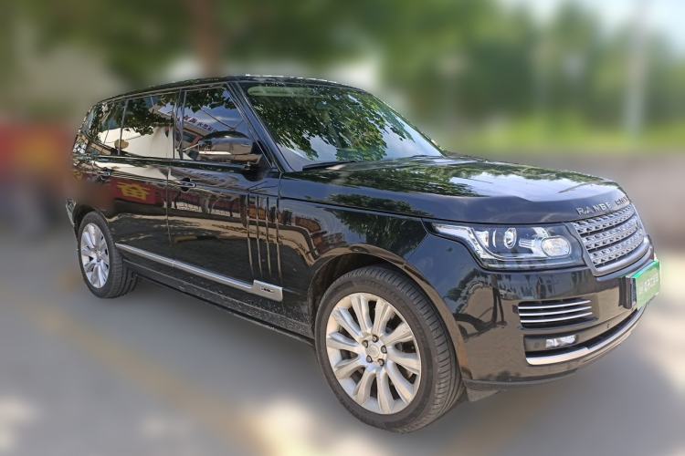 Used Land Rover Range 2016 3.0 SC V6 Vogue SE Long-Wheelbase Edition Front Right 45 Deg