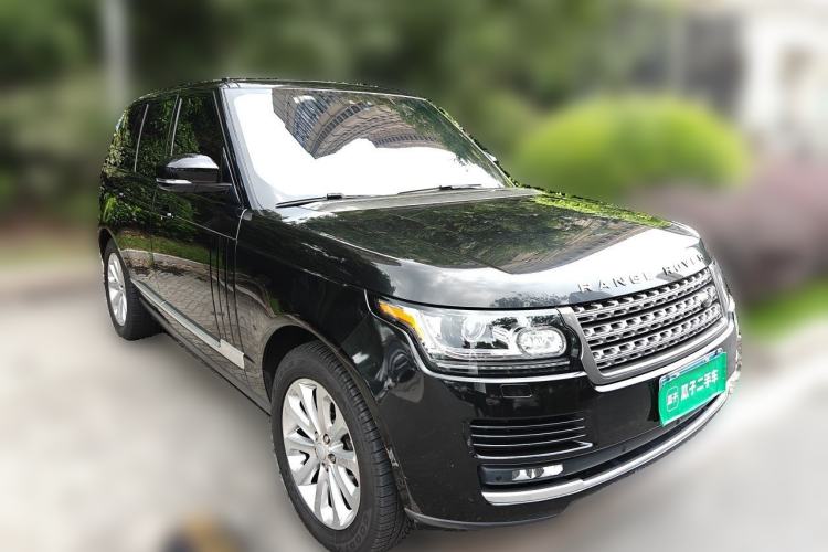 Used Land Rover Range  Front Right 45 Deg