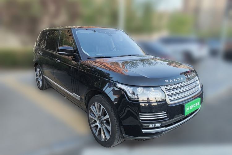 Used Land Rover Range 2016 3.0 SC V6 Vogue SE Prestige Extended-Wheelbase Model Front Right 45 Deg
