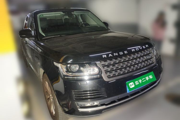 Used Land Rover Range  Front Right 45 Deg