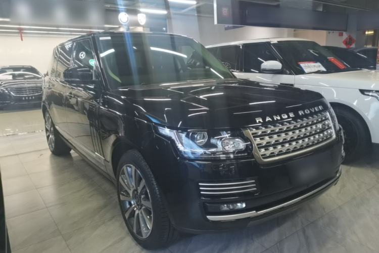 Used Land Rover Range 2016 3.0 SC V6 Vogue SE Long-Wheelbase Edition Front Right 45 Deg