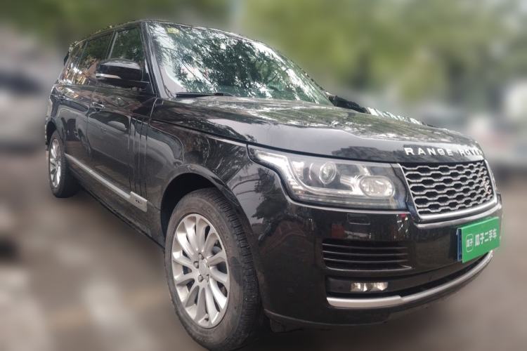 Used Land Rover Range 2016 3.0 SC V6 Vogue Extended Version Front Right 45 Deg