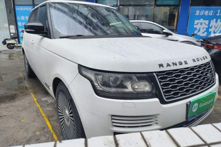 Used Land Rover Range 2016 3.0 SC V6 Vogue Extended Version Front Right 45 Deg