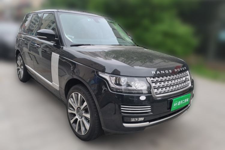 Used Land Rover Range  Front Right 45 Deg