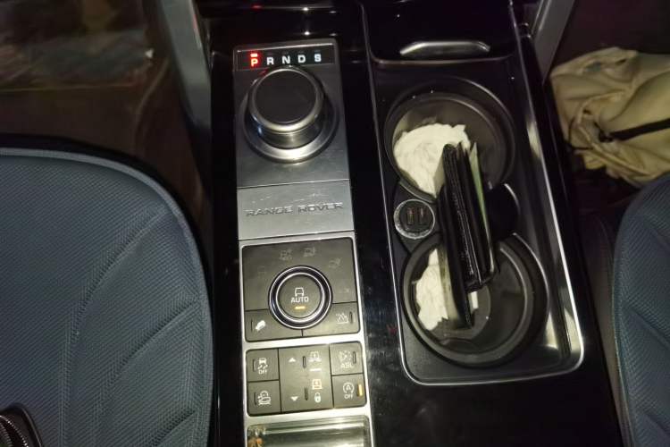 Used Land Rover Range  Gear Lever