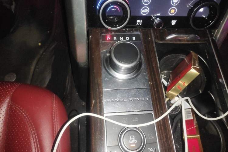 Used Land Rover Range  Gear Lever