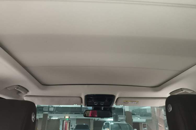 Used Land Rover Range 2016 3.0 SC V6 Vogue Extended Version Headliner