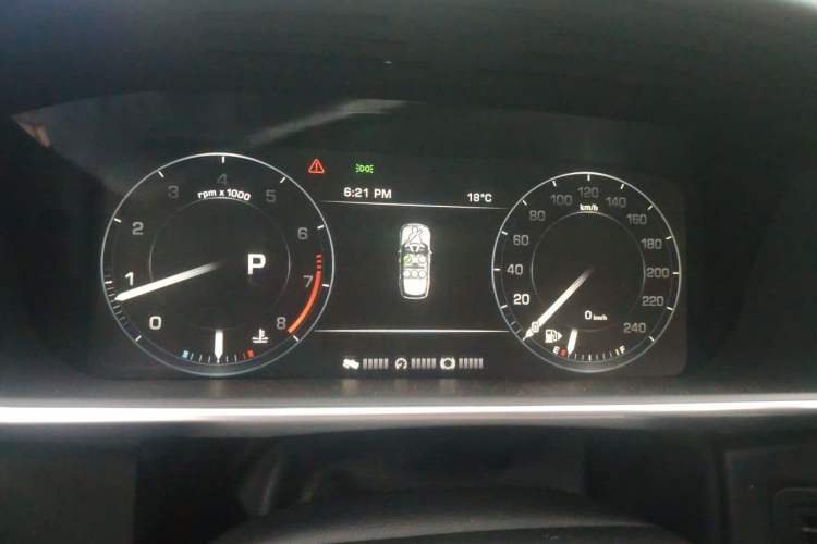 Used Land Rover Range 2016 3.0 SC V6 Vogue Extended Version Instrument Cluster