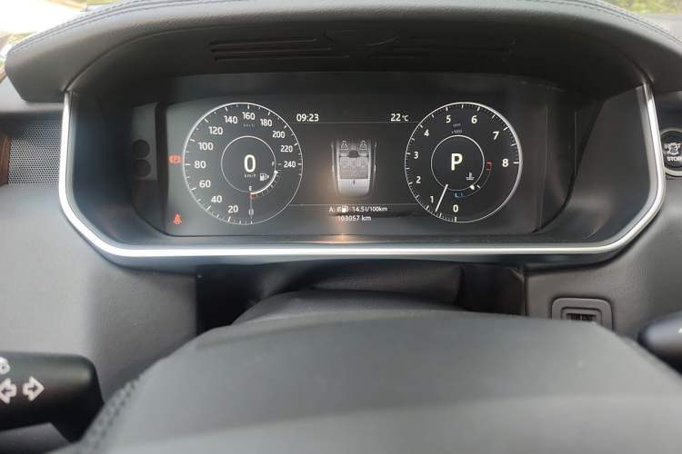 Used Land Rover Range 2016 3.0 SC V6 Vogue Instrument Cluster