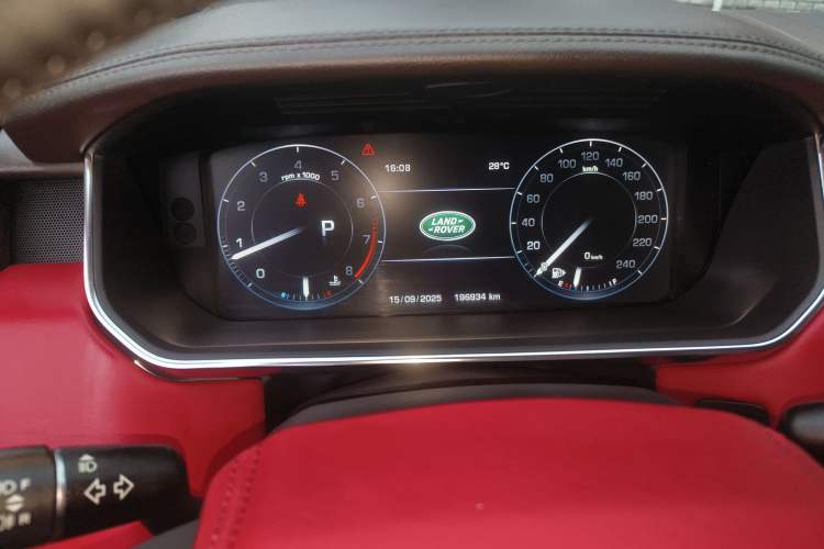 Used Land Rover Range 2016 3.0 SC V6 Vogue Extended Version Instrument Cluster