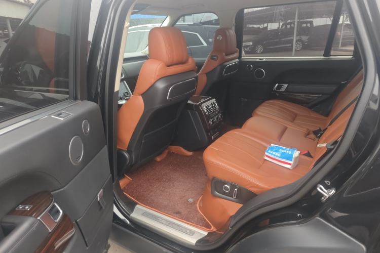 Used Land Rover Range 2016 3.0 SC V6 Vogue SE Long-Wheelbase Edition Interior 1