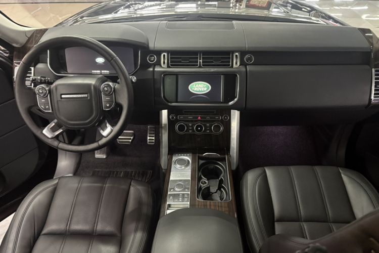 Used Land Rover Range 2016 3.0 SC V6 Vogue Interior 1