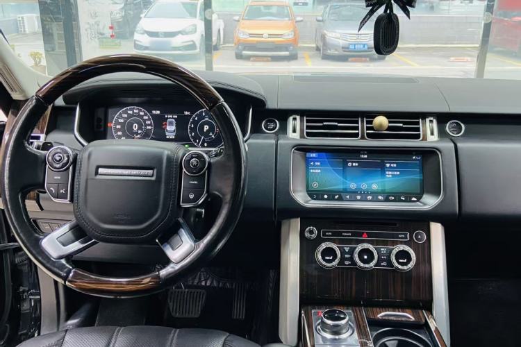 Used Land Rover Range 2016 3.0 SC V6 Vogue Interior 1