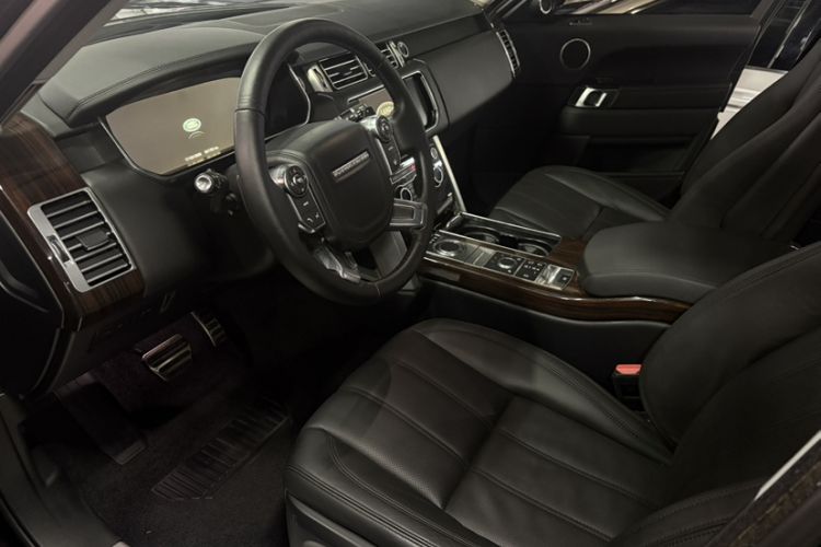 Used Land Rover Range 2016 3.0 SC V6 Vogue Interior 2